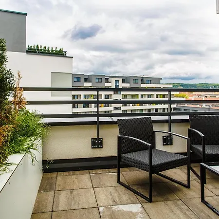 The Town Hall -welcome Apartment-free Outdoor Parking-ac Appartamento *
